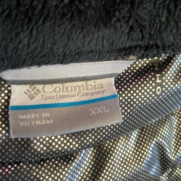 Women’s Columbia Vest - Picture 3 of 4